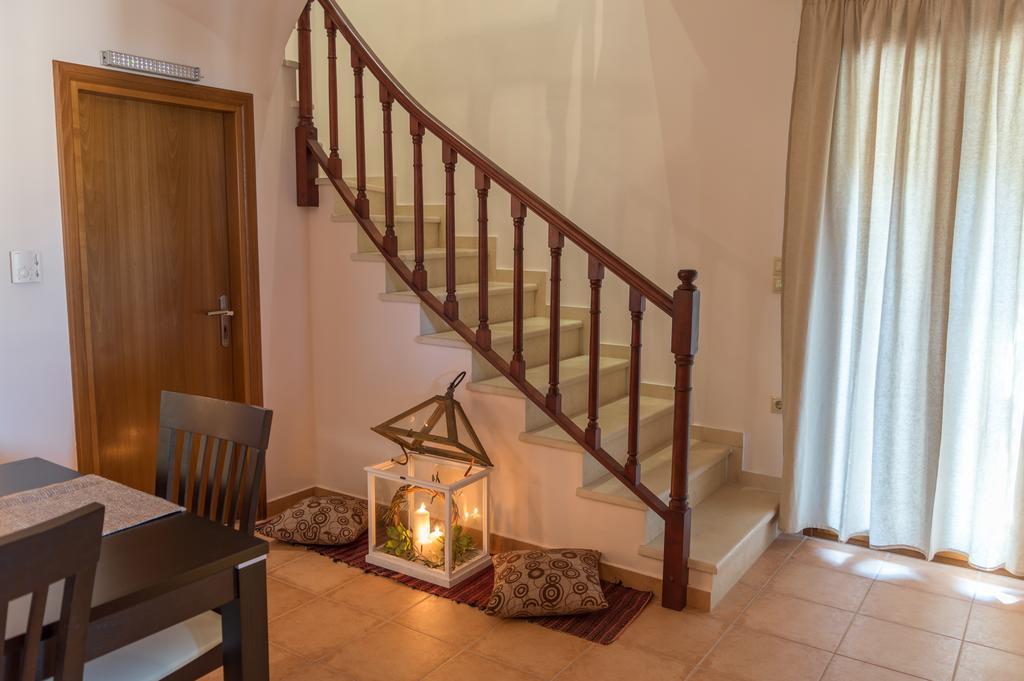 Aletro Villa Ayios Nikitas Ngoại thất bức ảnh